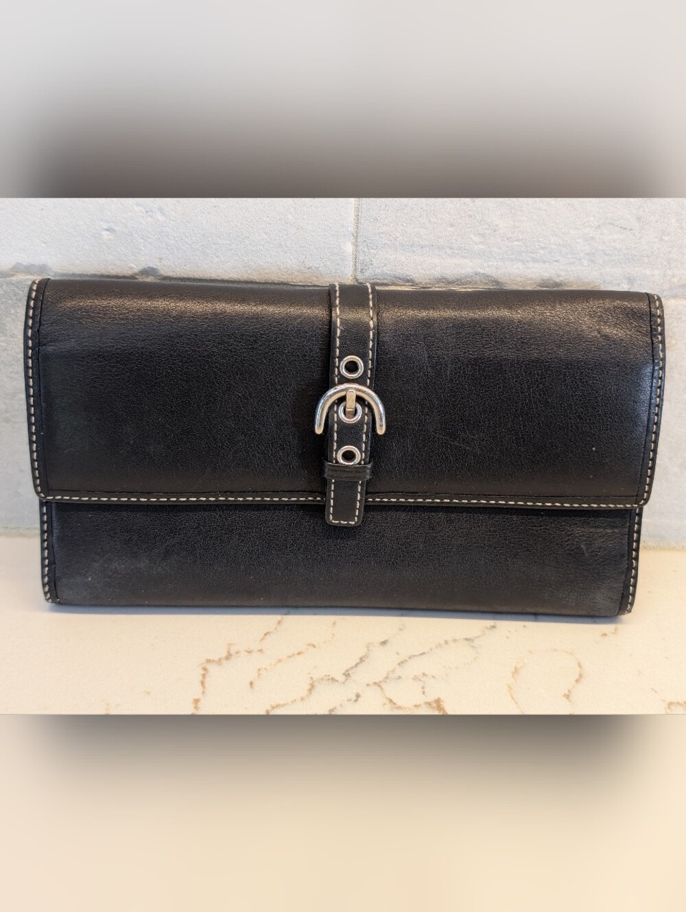 Coach Soho Buckle Wallet - GUC - Black 8x4 Inches